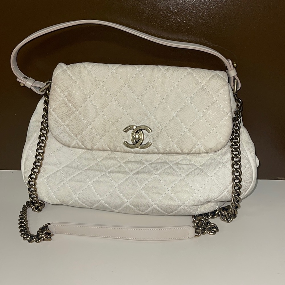 Chanel Shoulder Bag with strap and chain